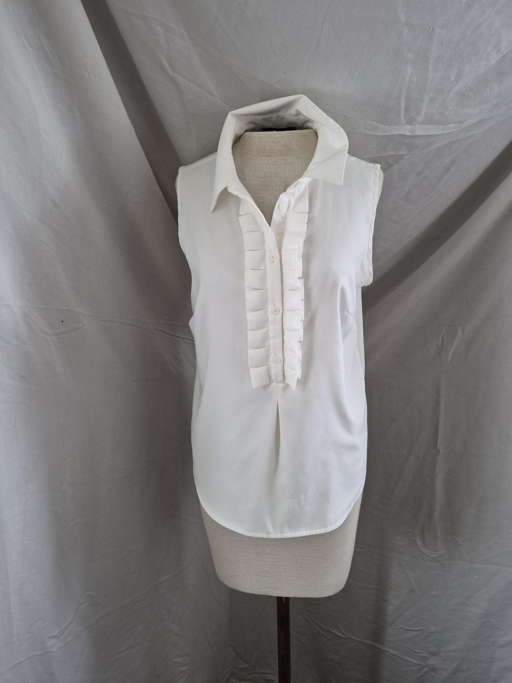 Sleeveless Ruffle-Front Collared Blouse - White